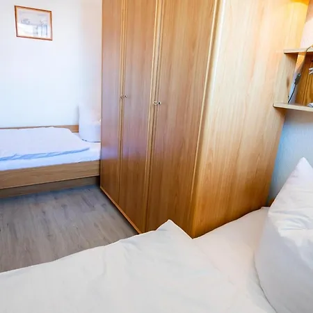 Waldstraße 2 Volkenborn Apartment *